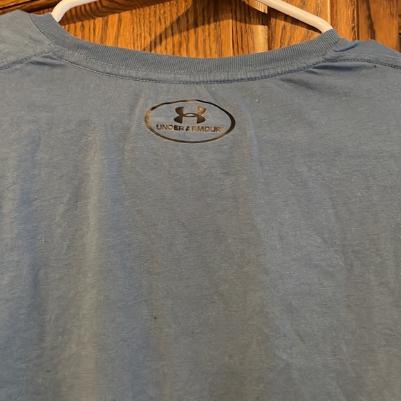 Men’s under Armour T-shirt - Picture 4 of 4